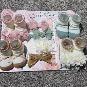 8  Pc Gift Set Headwrap & Booties 0-12 Months